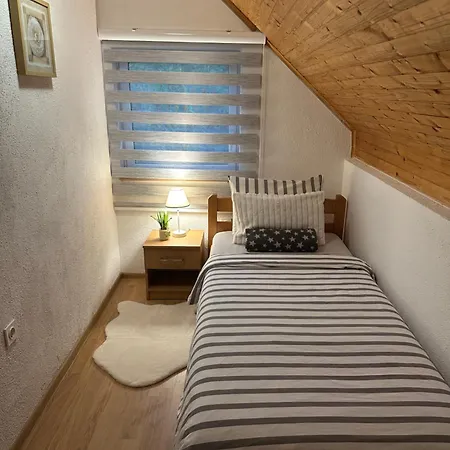 Planinska Kuca Za Odmor Peric Ferienhaus